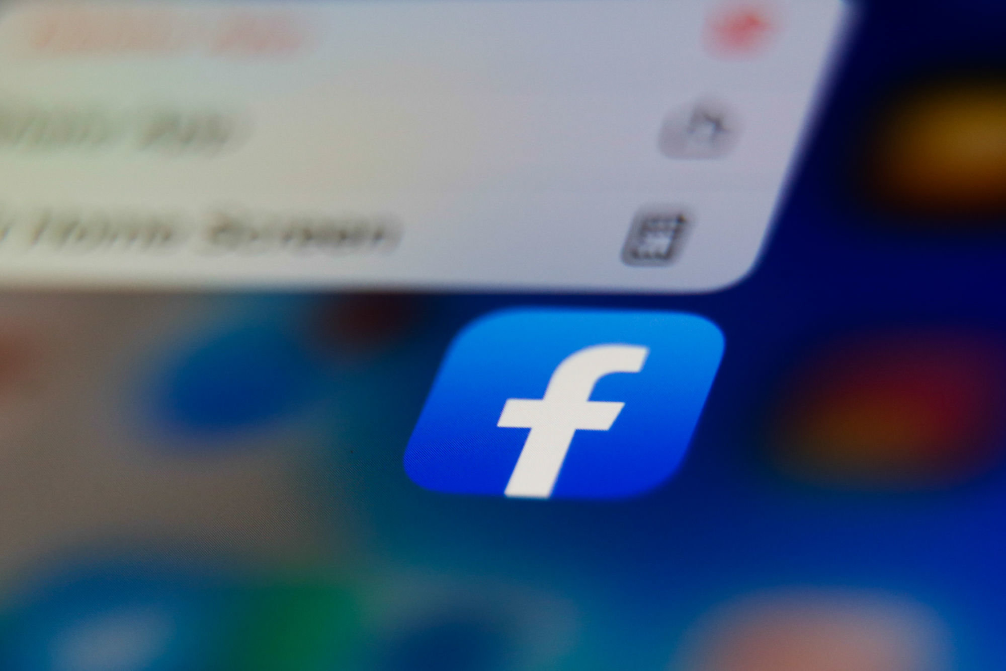 Facebook’s 3D photos no longer require portrait mode