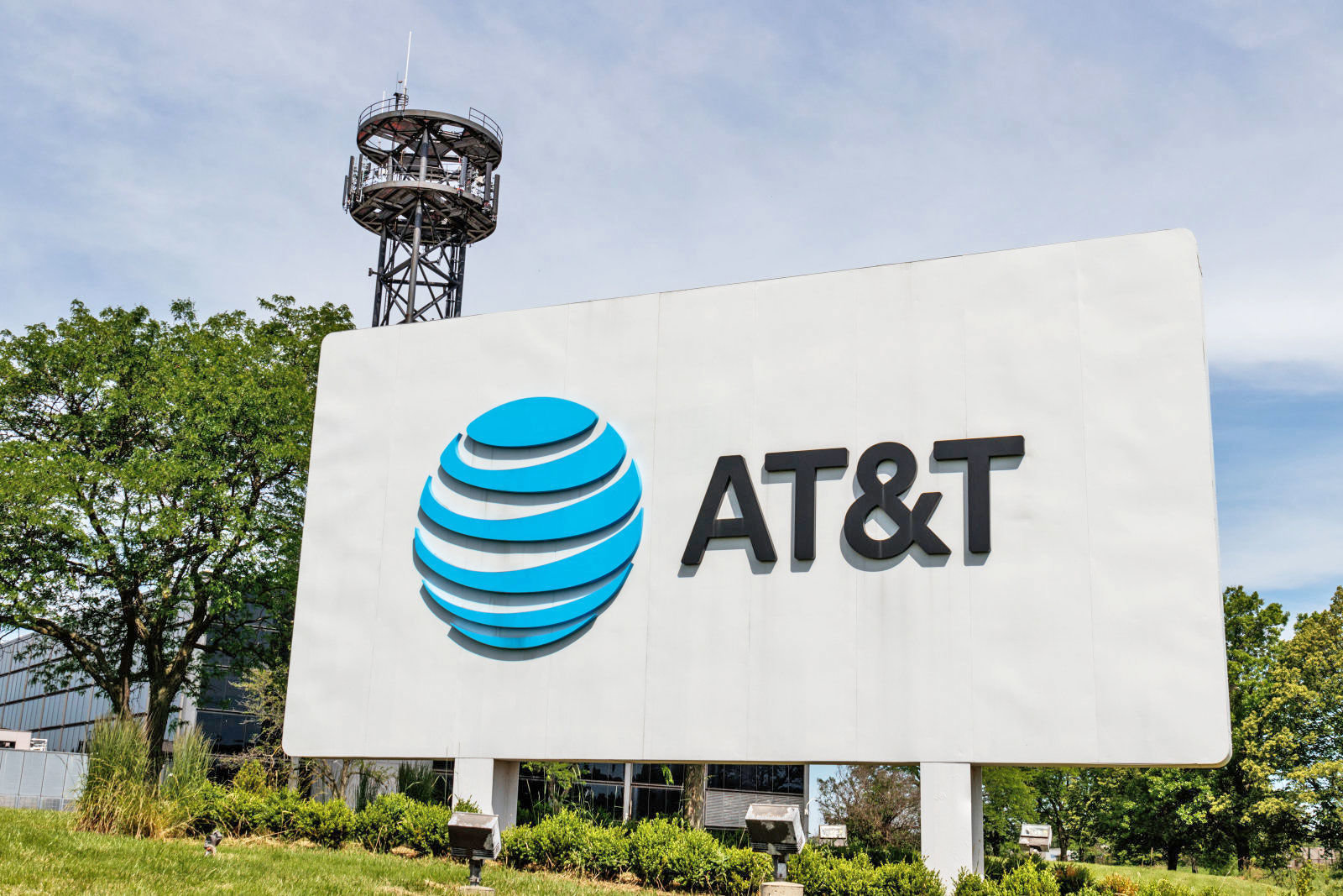 AT&T's cord-cutting TV streaming service rolls out across the US