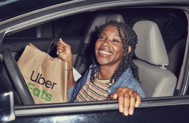 Uber encourages drivers in the US to do food delivery