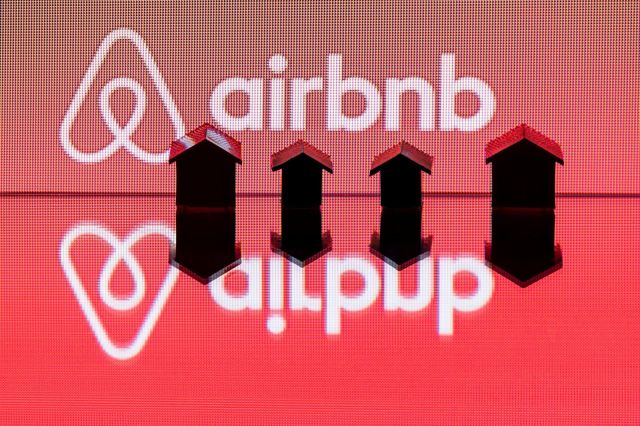 Airbnb hosts can volunteer to house COVID-19 responders