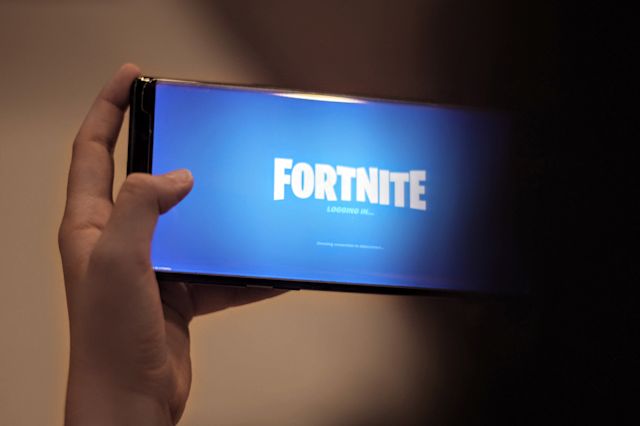 'Fortnite' is finally available through the Google Play Store