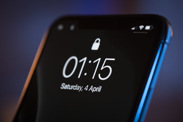 District judge rules FBI needs a warrant to access your lock screen