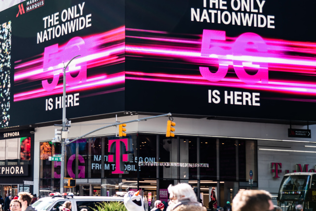 T-Mobile offers an explanation for its twelve-hour outage on Monday