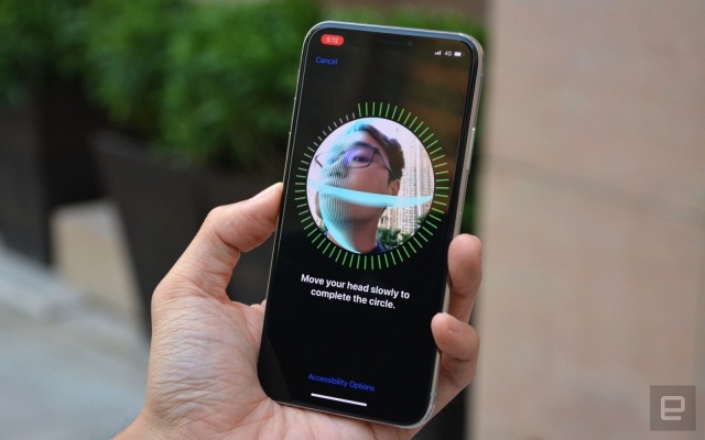 Safari will use Face ID and Touch ID for 'frictionless' web sign-ins