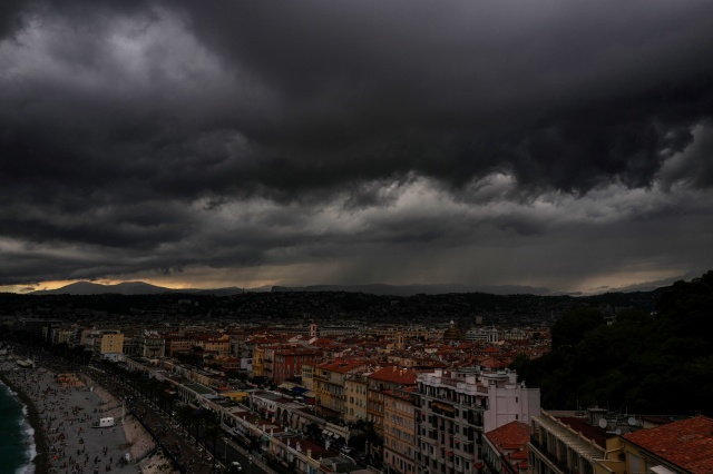 Android users can get Dark Sky weather updates for one more month