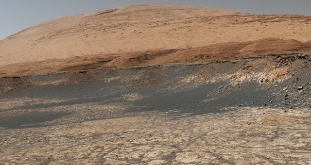 The Morning After: NASA's Curiosity rover plots a 'road trip' on Mars