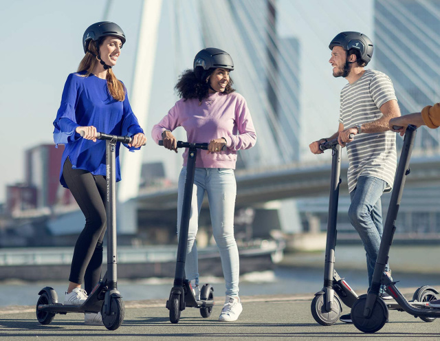 Save $120 on Segway's ES2 foldable electric scooter at Wellbots